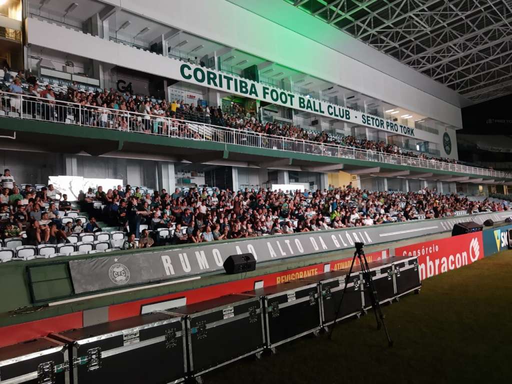 Alex Câmara 10 recebe mais de 1.500 pessoas na pré-estreia