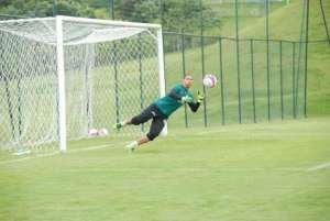 Velho conhecido de Piza, goleiro ex-XV é anunciado pelo Botafogo-PB