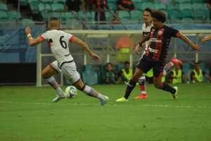 Criciúma x Vitória - Tigre e Leão travam batalha contra a degola