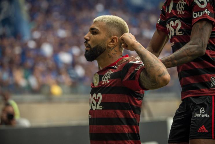 Gabriel e Rodrigo Caio já estão em Fortaleza e reforçam Flamengo na quarta-feira