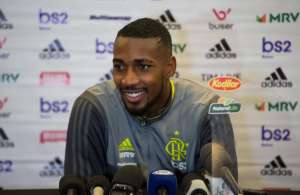 Meia diz ter 'muito a melhorar' e vê Fla focado em jogos antes de pegar Grêmio