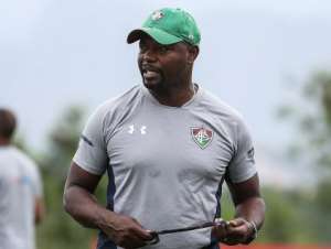 Zagueiro comemora boa fase da defesa do Flu e elogia Marcão e Muriel