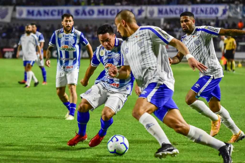 Avaí não conseguiu anular jogo contra o CSA