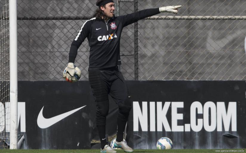 Cássio nega atrito entre elenco e Carille: ‘Não vejo ninguém incomodado’