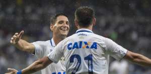Thiago Neves revela uso de remédio para dormir por causa da má fase do Cruzeiro