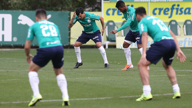 Embalado em casa, Palmeiras recebe a Chapecoense para manter caça ao líder