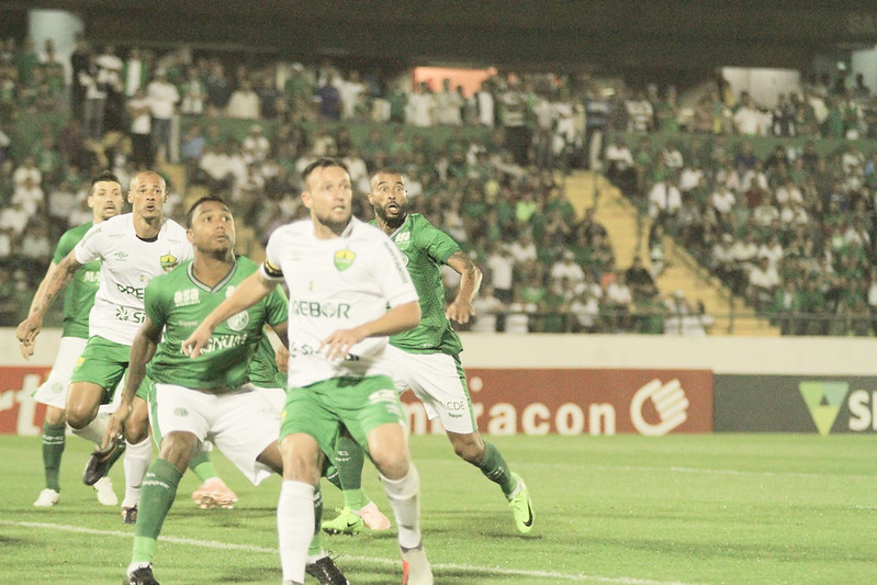 Série B: Cuiabá e Guarani fazem duelo inédito em solo mato-grossense