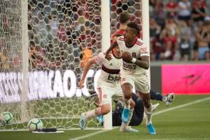 Destaque do Brasileirão, Bruno Henrique foi da várzea ao protagonismo no Flamengo