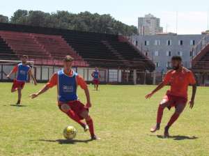 Segundona: Com dois desfalques, Flamengo se prepara para 'jogo do acesso'