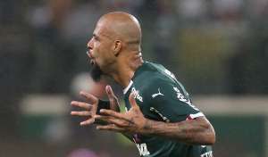Felipe Melo dedica gol contra a Chapecoense para Alexandre Mattos e Jair Bolsonaro