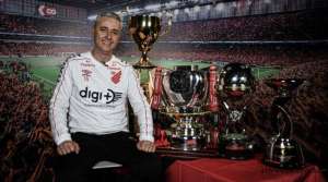 Athletico-PR busca vitória no Maracanã no 100º jogo de Tiago Nunes