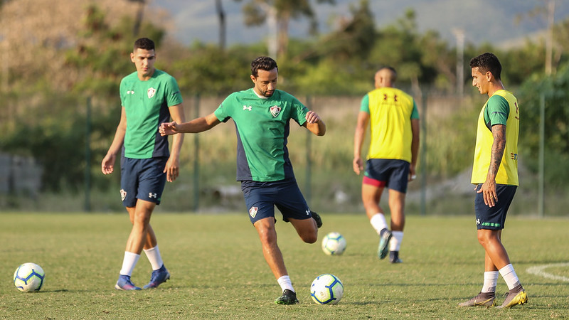 Invicto há cinco jogos, Fluminense encara Athletico-PR de olho em novos objetivos