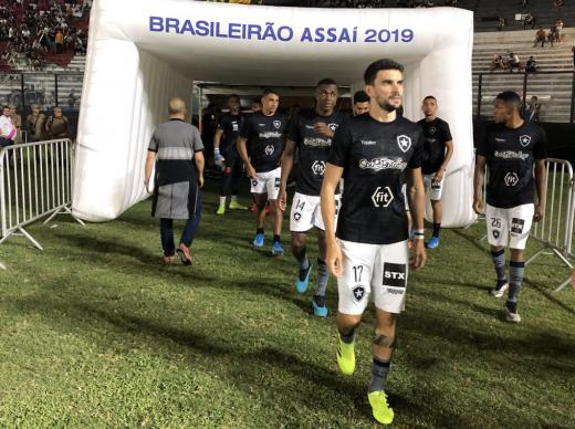 Botafogo perde atacante por lesão e espera ter Gabriel recuperado para jogo com CSA