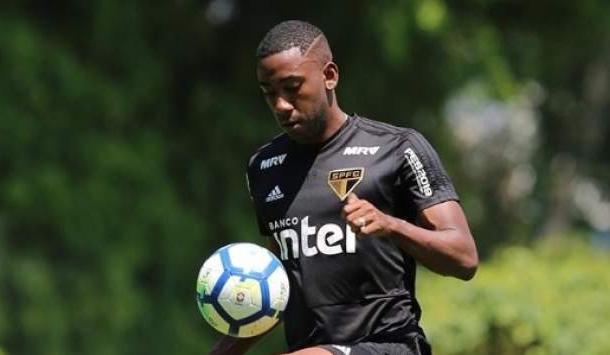 Atacante do São Paulo é suspenso por 2 anos após doping por cocaína