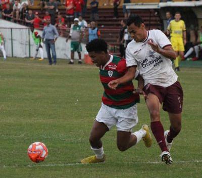 Fernandinho não é mais jogador da Portuguesa. (Foto: Everton Calício / Portuguesa)