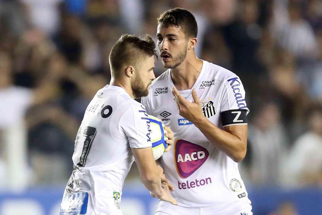 Com gol de Gustavo Henrique, o Santos venceu o Ceará, de virada