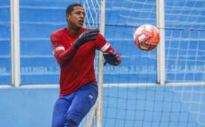 Após se despedir do Paysandu, goleiro volta ao CSA e espera renovar contrato