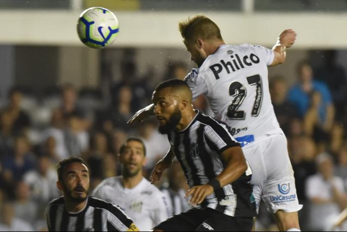 Artilheiro do Santos celebra momento após ‘paciência’ para entrar no time