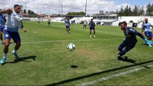 Renato Gaúcho fecha treino e Grêmio deve ter só reservas contra o Fortaleza