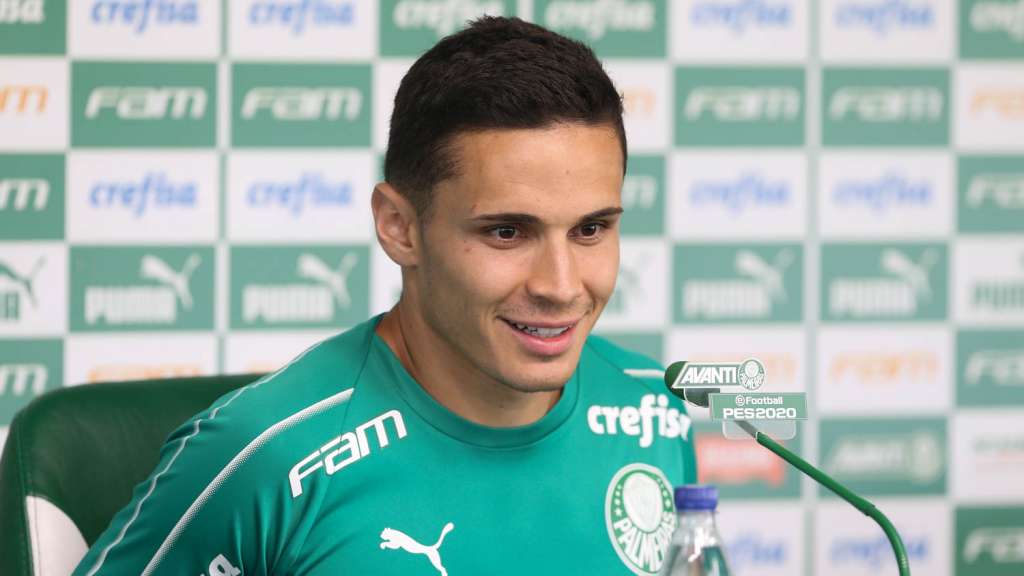 Veiga jogou pelo Athletico na última temporada