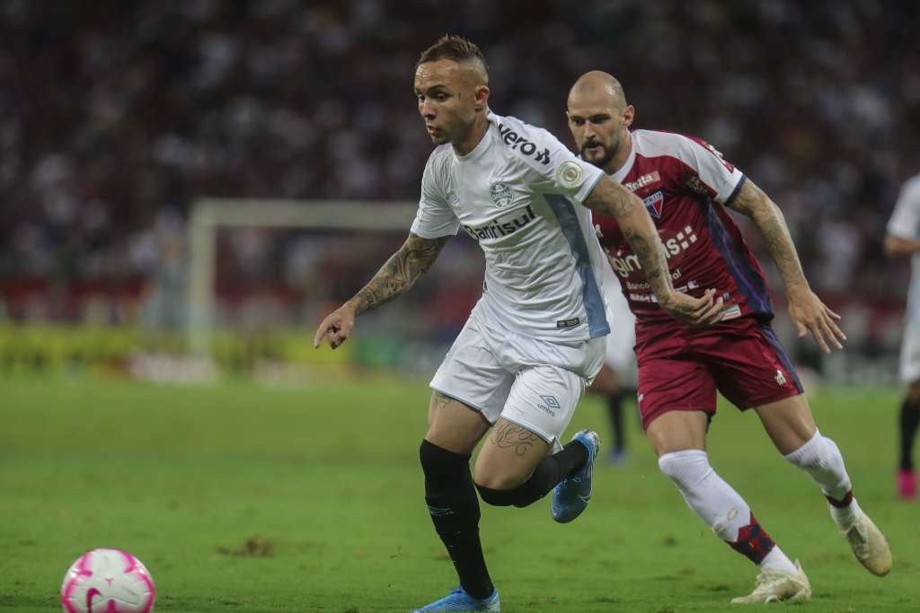 Fortaleza 2 x 1 Grêmio – De virada, Fortaleza despacha o Grêmio no Castelão 3 0002050423968 img