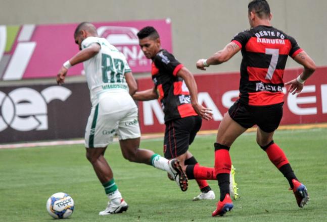 Coelho pegou elevador e vai brigar pelo acesso