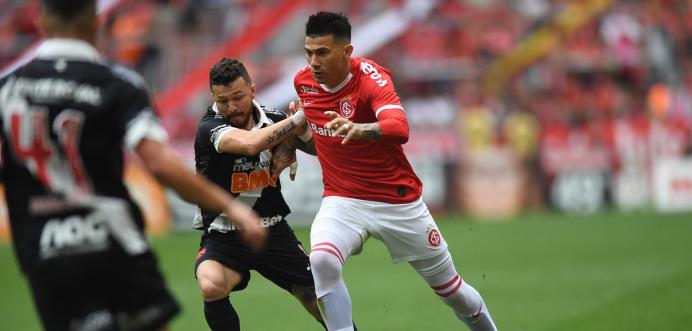 Cuesta culpa VAR por revés do Inter e aumenta pressão sobre interino Cobalchini