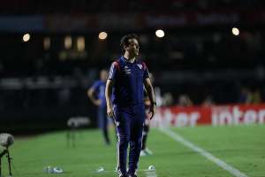 Fernando Diniz e jogadores saem em defesa de Pato no São Paulo