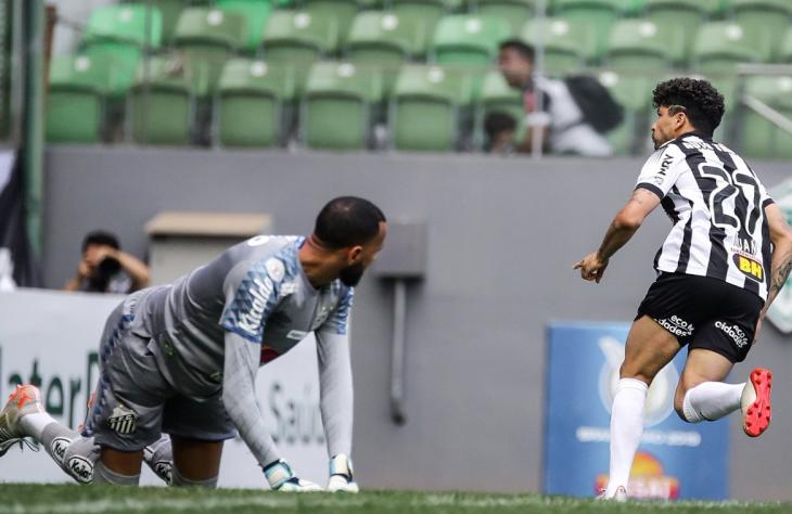 Luan diz que má fase do Atlético-MG acabou: 'Voltamos a jogar como sempre'