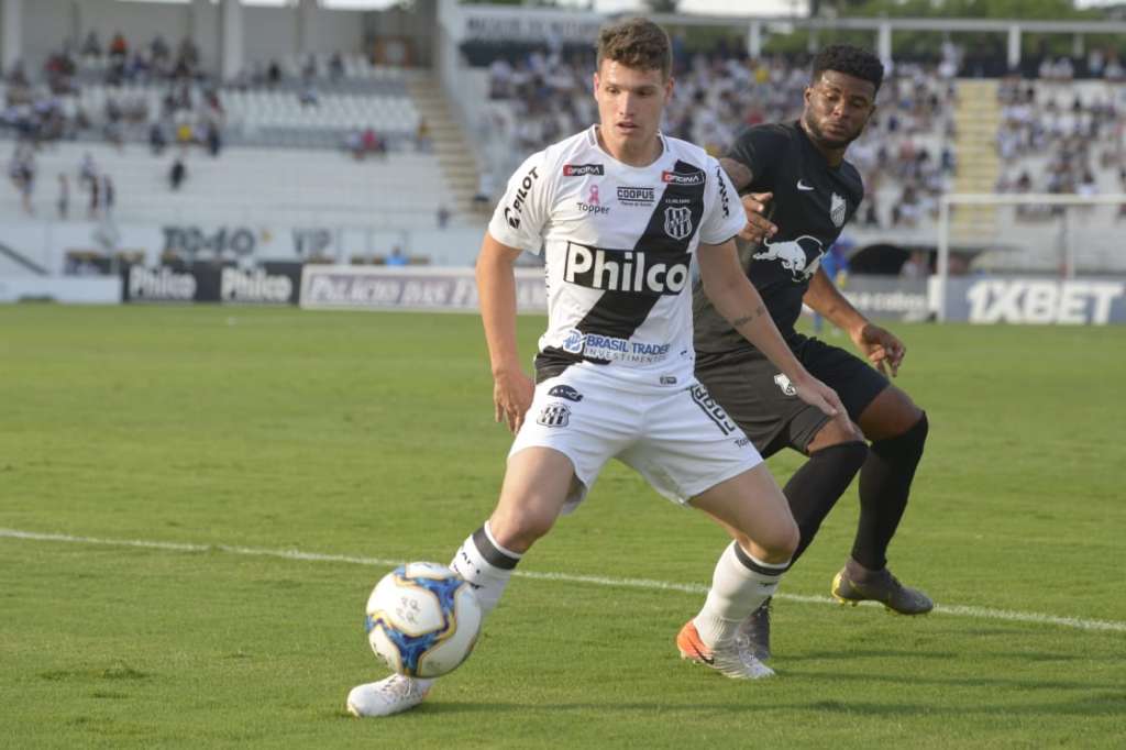 Após série de empates, Ponte Preta vê G4 mais distante - Álvaro Júnior / PontePress