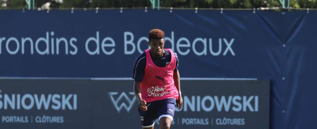 Ex-São Paulo, Jonathan Cafu aguarda oportunidade no Bordeaux