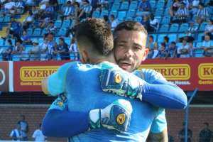 Avaí abre negociação para ter goleiro do Santos em 2020