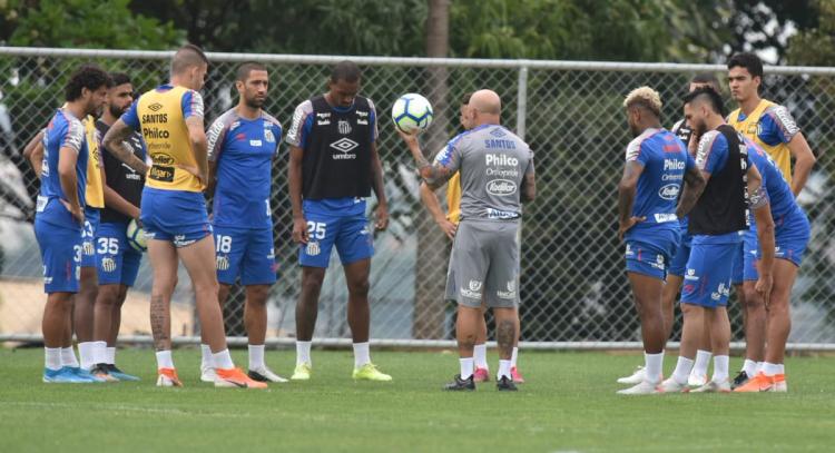 Em melhor fase, Santos tentará quebrar jejum de quatro anos na Arena Corinthians