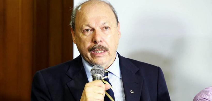 Presidente não teme que Palmeiras atravesse negociação do Santos com Gustavo Henrique