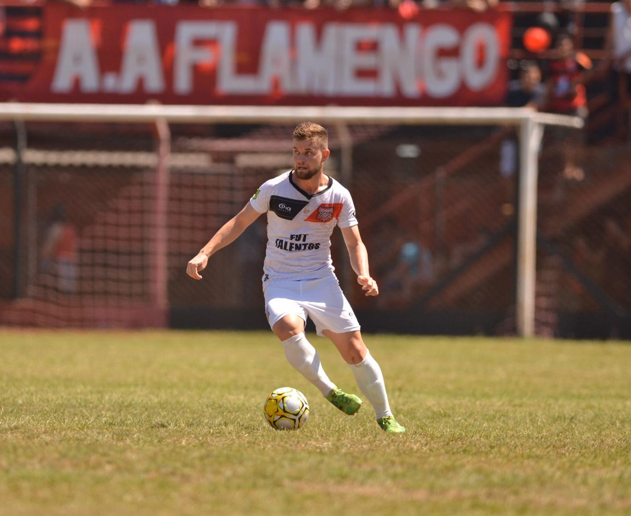 Segundona: Mesmo em vantagem, volante do Paulista descarta favoritismo na final