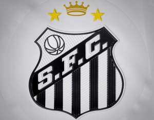 Em homenagem a Pelé, Santos terá coroa sobre o escudo da camisa 10 até fim do ano