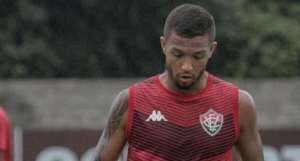 Atacante projeta 50% dos pontos para livrar Vitória da degola 