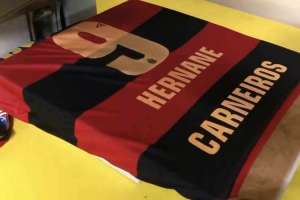 Time da Série B homenageia praias atingidas por óleo em uniforme