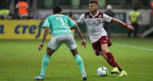 Vice exalta empenho do Flu para acertar salários e vê 'críticas normais' à gestão