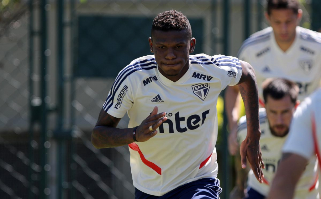 Arboleda é o oitavo estrangeiro a atingir 100 jogos pelo São Paulo