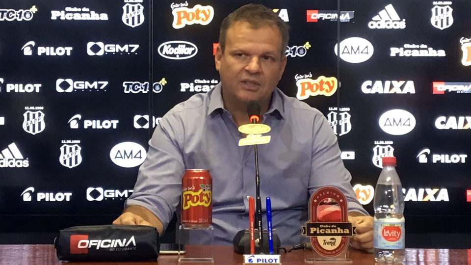 Projeto pessoal e crise política: Diretor de Marketing pede renúncia na Ponte Preta