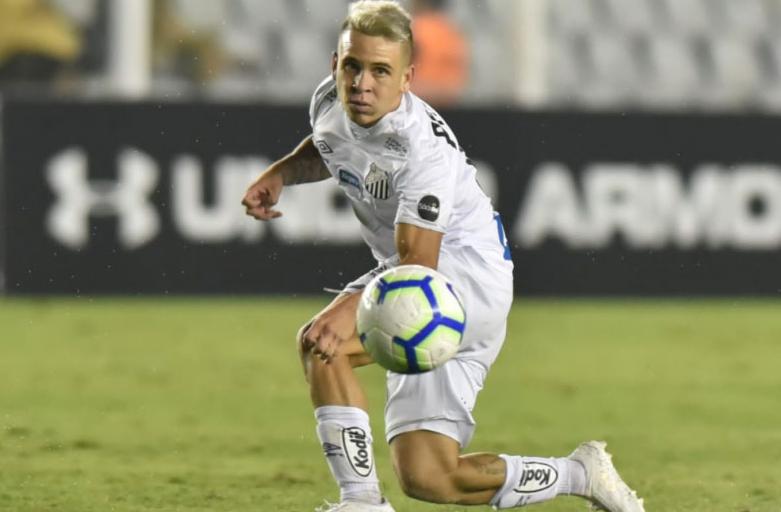 Pré-convocado, baixinho poderá desfalcar Santos contra o São Paulo