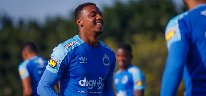 Meio-campo do Cruzeiro deve ter Jadson na vaga de Éderson contra o Fortaleza