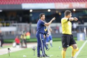 Satisfeito com criação, Fernando Diniz tenta melhorar pontaria do São Paulo