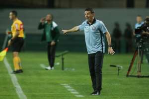 Série B: Treinador vê Operário vivo na briga pelo acesso após empate