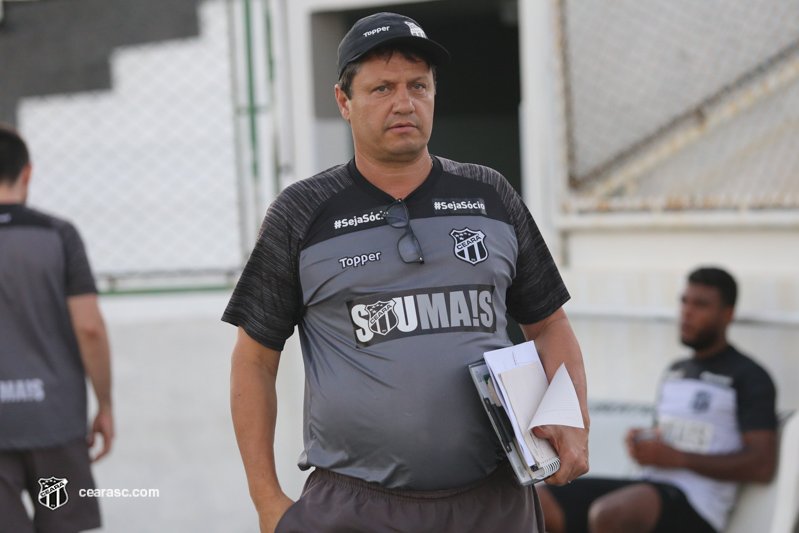 Com respeito pelo Vasco de Luxa, Ceará busca continuar reação no Brasileiro