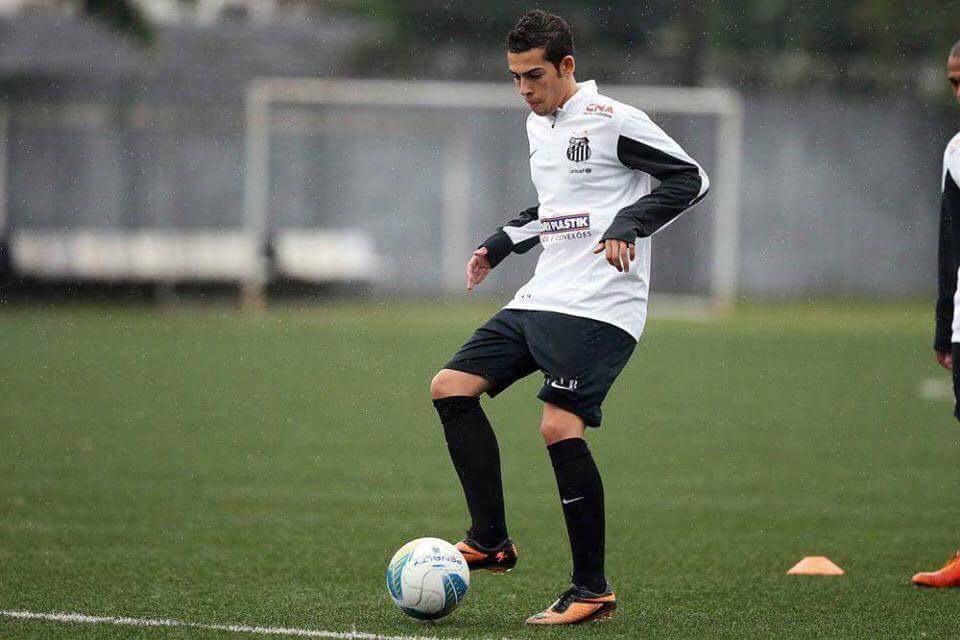 Com passagem por Portugal, ex-garoto do Santos fica próximo de acerto com time do Qatar