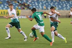 Após dois empates, Goiás tem retorno de trio de ataque titular em busca de reação