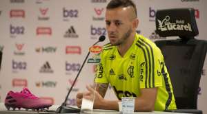 Flamenguista revela temor após lesão e diz que provocação a Renato foi 'brincadeira'