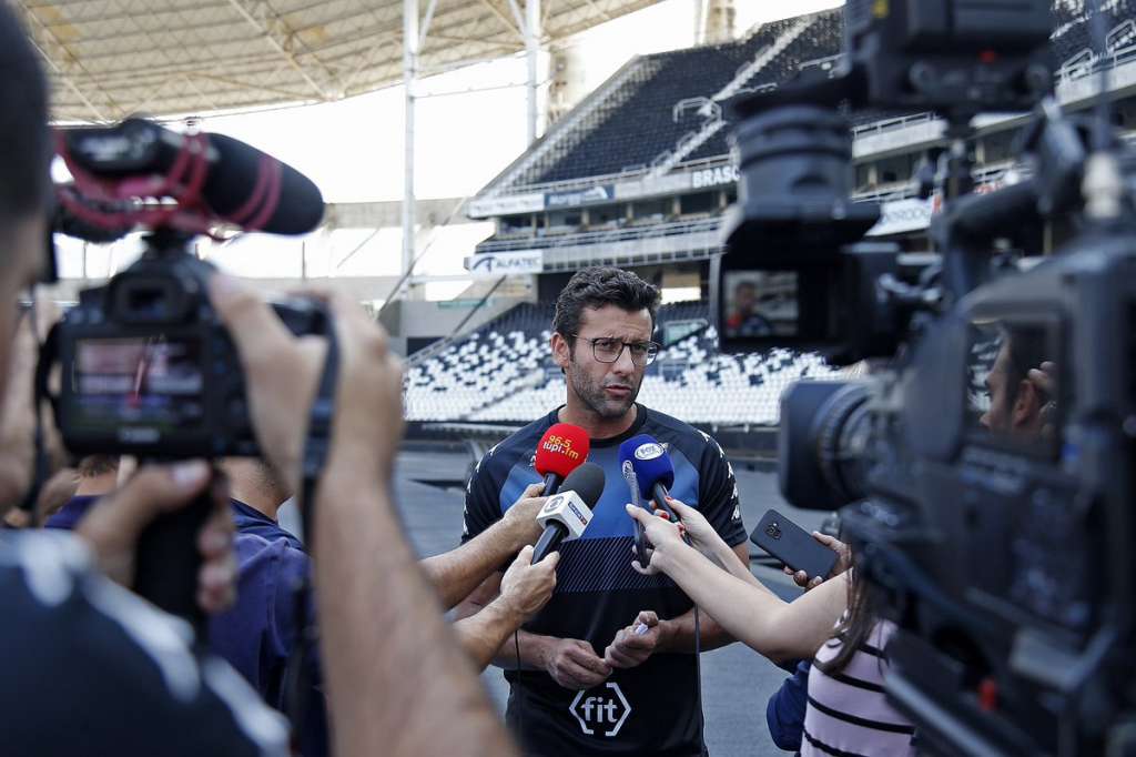 Valentim prevê Grêmio forte no domingo, apesar de goleada para o Flamengo